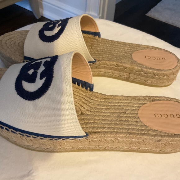 Gucci cream and blue canvas espadrilles slides size 41 - Picture 3 of 9